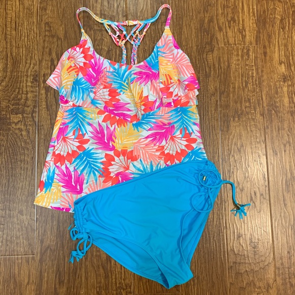 Catalina Other - Catalina 2 piece tankini swim suit size 10-12